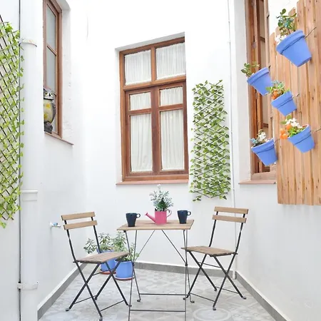Sunshine Apartment